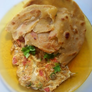 Paratha With Egg