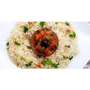Chicken shashlik with fried rice 
